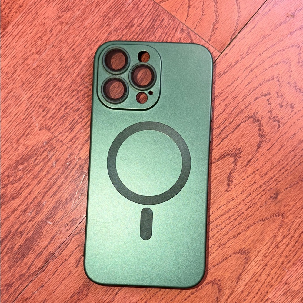 Green MagSafe Compatible iPhone Case